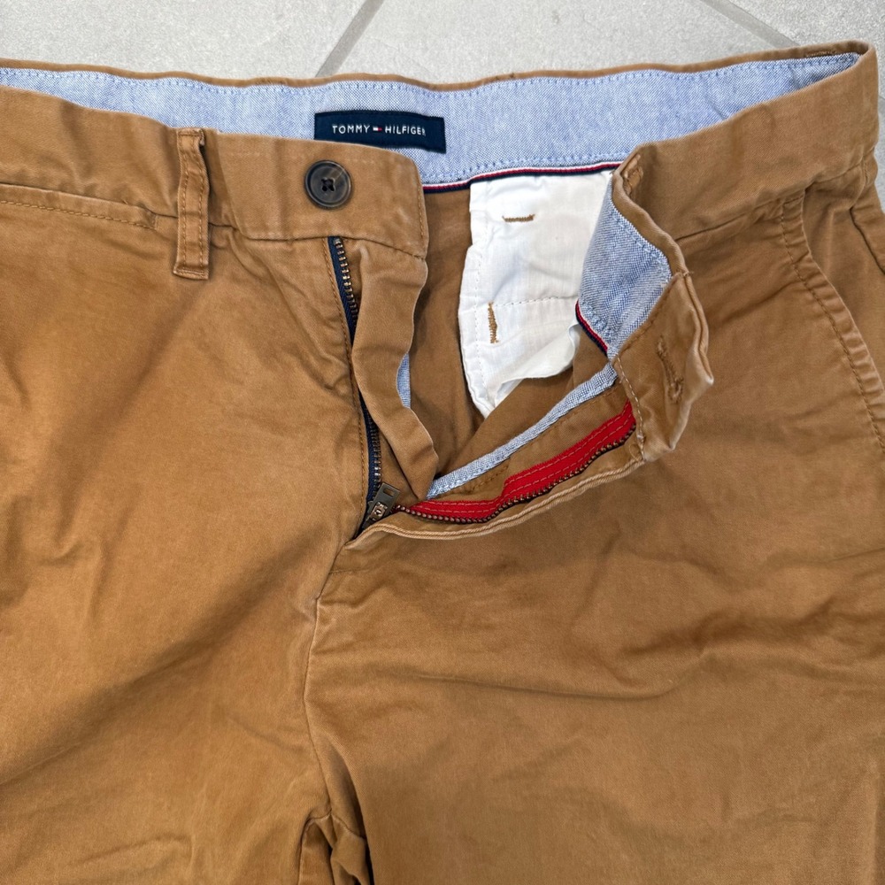 Tommy Hilfiger Mens Chino Shorts Brown Cotton Stretch Casual Preppy Size 32 - Picture 5 of 7
